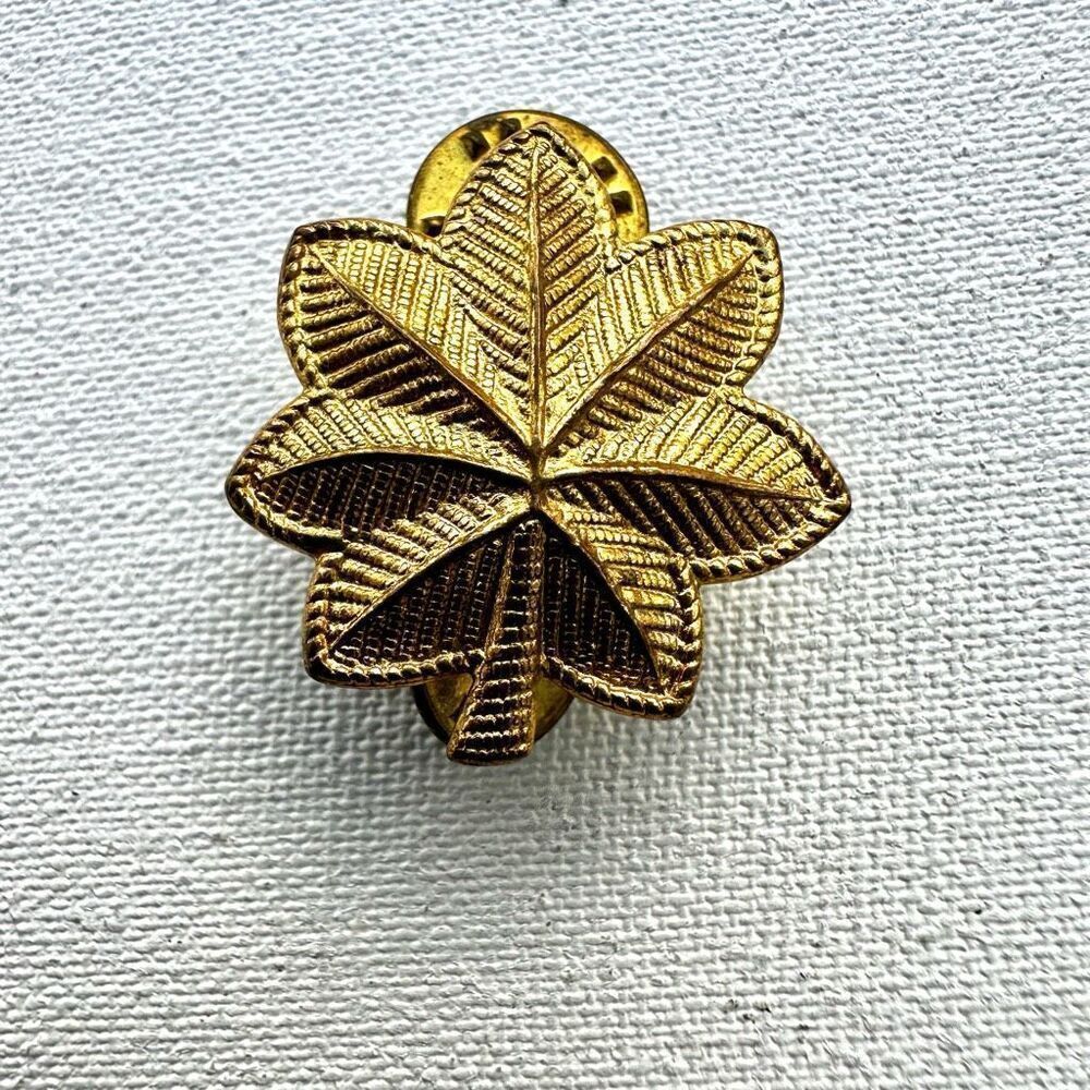 Vintage  army oak leaf gold tone double pin back